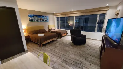 Napoles Condo Suites Hotels in der Nähe von Veranstaltungsstätte Pepsi Center WTC