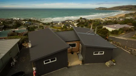 Nugget View Kaka Point Motels Отели в г. Кака Пойнт