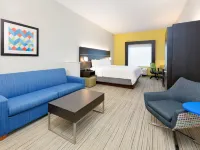 Holiday Inn Express & Suites CLEBURNE by IHG Hotels in Cleburne