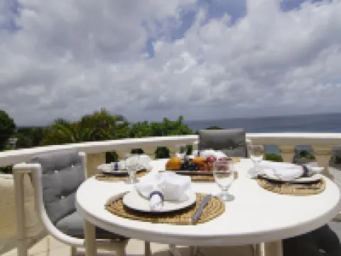 Seacruise Villa Hotels in Checker Hall