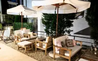 Seaside Garden Apartment with 2 Bedrooms for up to 5 Guests - Apartments