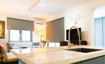 Glyfada Luxury Residence - Housity