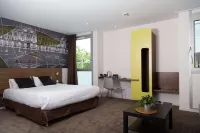 Brit Hotel Toulouse Colomiers - L'Esplanade Hôtels à proximité de : Opticien Direct Optic