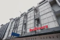 RedDoorz @ Jalan Sukabangun 2 Palembang Hotel di Kecamatan Sukarami