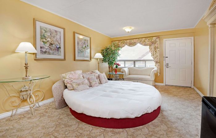 Knights Inn - Park Villa Motel, Midland