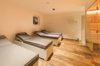 Aurora Mountain Chalet by we Rent, Summercard Included - Bungalows