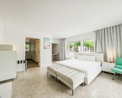 Tranquilo Hotels near Bonnet House Museum and Gardens