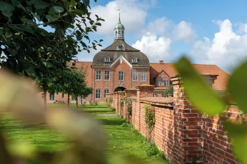 Kultur Gut Hasselburg Hotels in Ostholstein