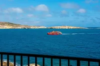 Islet Seafront Apartment Corner Terrace