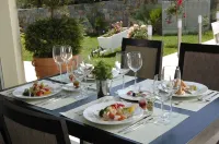Angela Suites Boutique Hotel - breakfast