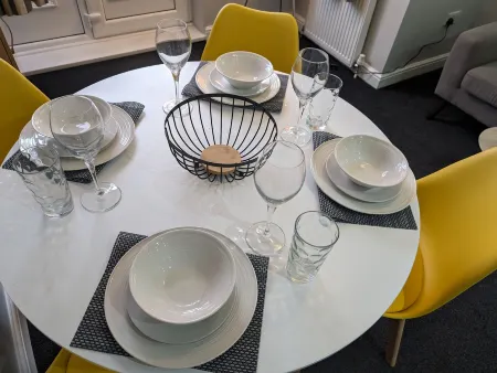 Coasters Holiday Apartments Отели рядом с достопримечательностью «Skegness Clock Tower»