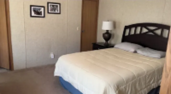 KINGFISH LODGE - PRIVATE MAINTAINED 3 BEDROOM 2 BATHROOM PRIVATE RENTAL