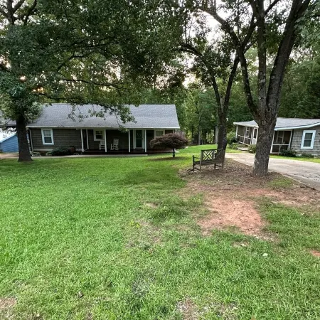 Cabin Lake Hartwell near Clemson and Greenville