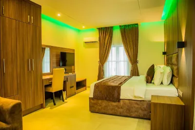 Pinnatech Suites