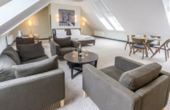 โรงแรมเอากุสเทิน