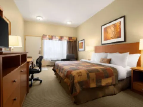 Ramada by Wyndham Drayton Valley Hotels in Drayton Valley