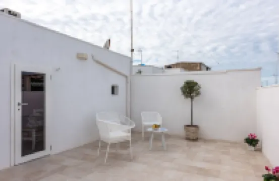 四月迪摩爾酒店