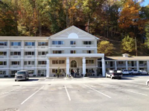 Cherokee Grand Hotel Hotels in Cherokee