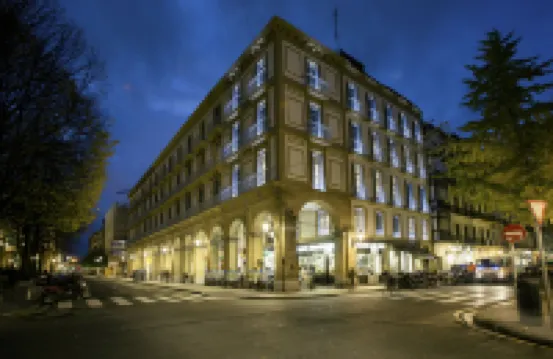 萊加斯皮甜蜜套房公寓