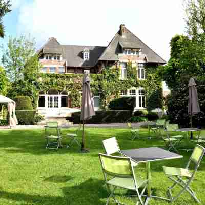 Le Manoir de Gavrelle Hotel Exterior