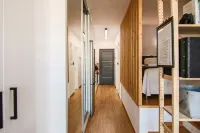 Phaedrus Living Seaside Luxury Flat Athina 109 - Homestays
