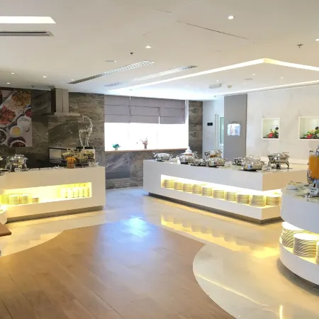 Ramada by Wyndham Abu Dhabi Corniche