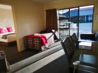 Aston Court Motel Hotels in 