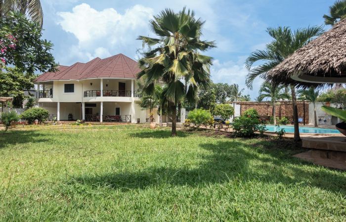 Black Pearl - Luxury Villa with Private Pool - Near Beach