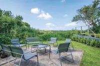 Angle Adventures - 4 Bedroom Cottage - Angle Hotels in Milford Haven