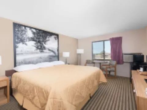 Super 8 by Wyndham Bowman Hotels in Bowman