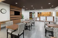 Wingate by Wyndham Marion Hotels in Marion