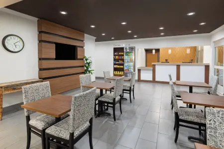 Wingate by Wyndham Marion Отели в г. Раднор Тауншип