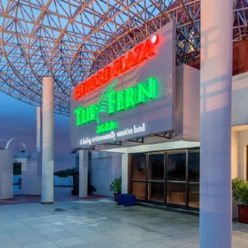 Howard Plaza the Fern, Agra