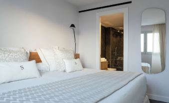 Pure Salt Residences