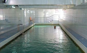 Ihs''Frederik Joliot-Curie''