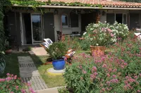 Chambres d'Hôtes et Gîtes le Mas Mellou 샤또뇌프듀빠쁘 호텔