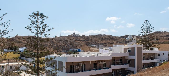 Porto Castello Hotels in Santorini