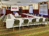 Chateau Nova Kingsway Hotels near Glenora