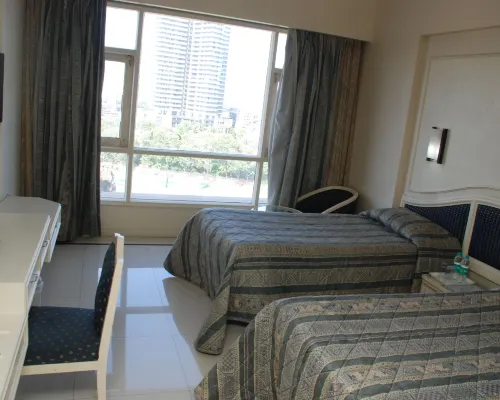 Hotel Rang Sharda Hotels near Mātunga