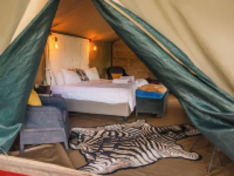 Bushman Rock Safaris โรงแรมในGoromonzi