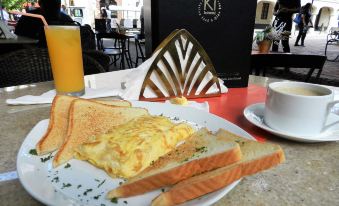 Hotel la Colonia