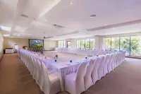 Ngalawa Hotel & Resort