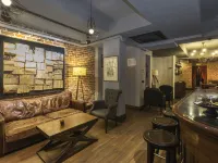 美羅迪賈拉塔大樓飯店 图内尔广场附近的飯店