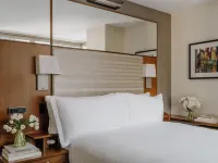 كلوب كوارترز هوتل، جراند سنترال Hotels near مسرح غيرشوين