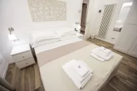 Domus Dams B&B Hotels in Bernalda