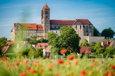 Romantik Hotel am Brühl Hotels in der Nähe von Basilika St. Wiperti mit Krypta