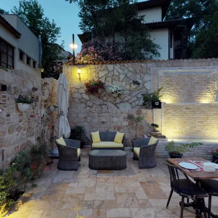 PATRON HOTEL