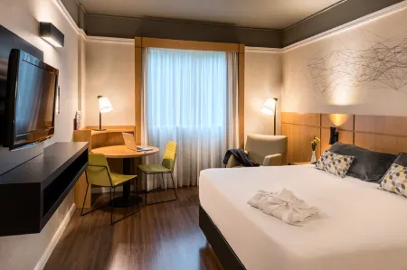 聖安德雷布裡斯托爾飯店