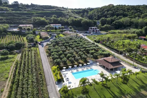 Borgo San Cosmo Tropea - Bed and Breakfasts