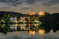 Kloster Seeon Kultur- und Bildungszentrum des Bezirks Oberbayern Hotels in Obing